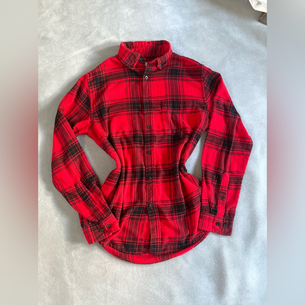 Goodfellow Red and black plaid long sleeve flannel.